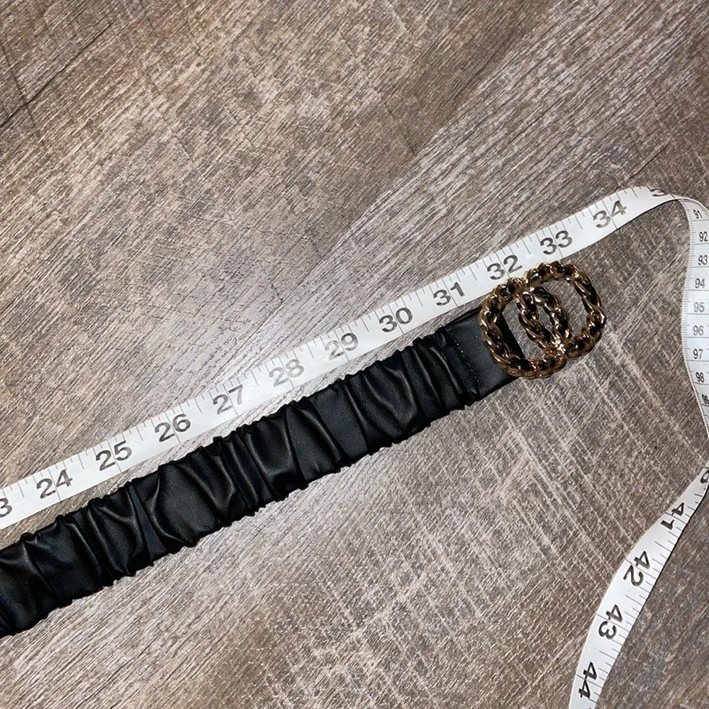 Black Faux Leather Stretch Elastic With Gold Metal Woven Circle Buckle Belt OS